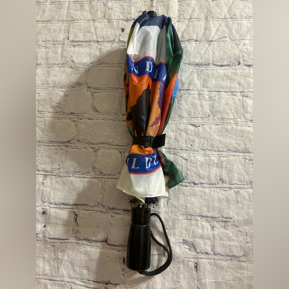 DEFENDERS WILDLIFE MULTI COLOR WITH DIFFERENT ANIMALS THEME PUSH BUTTON UMBRELLA